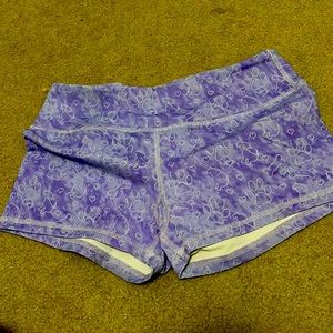 Savage shorts size M